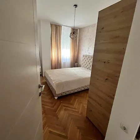 Apartment Aleksandrija Nis