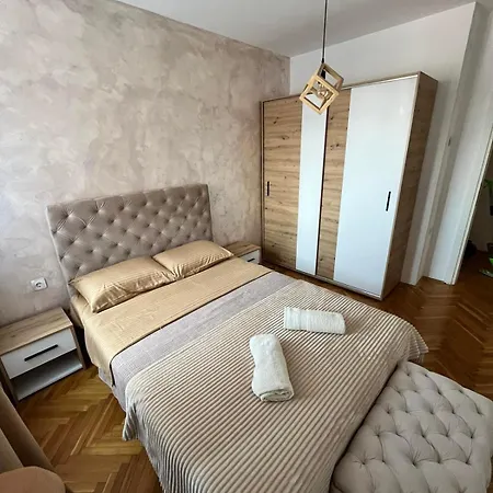 Aleksandrija Apartment *